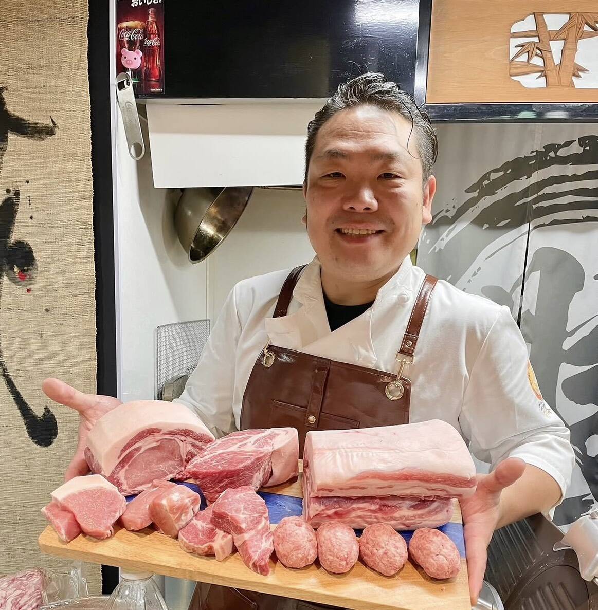 【白いとんかつ花ひらく 四ツ橋店】中野 順一シェフ